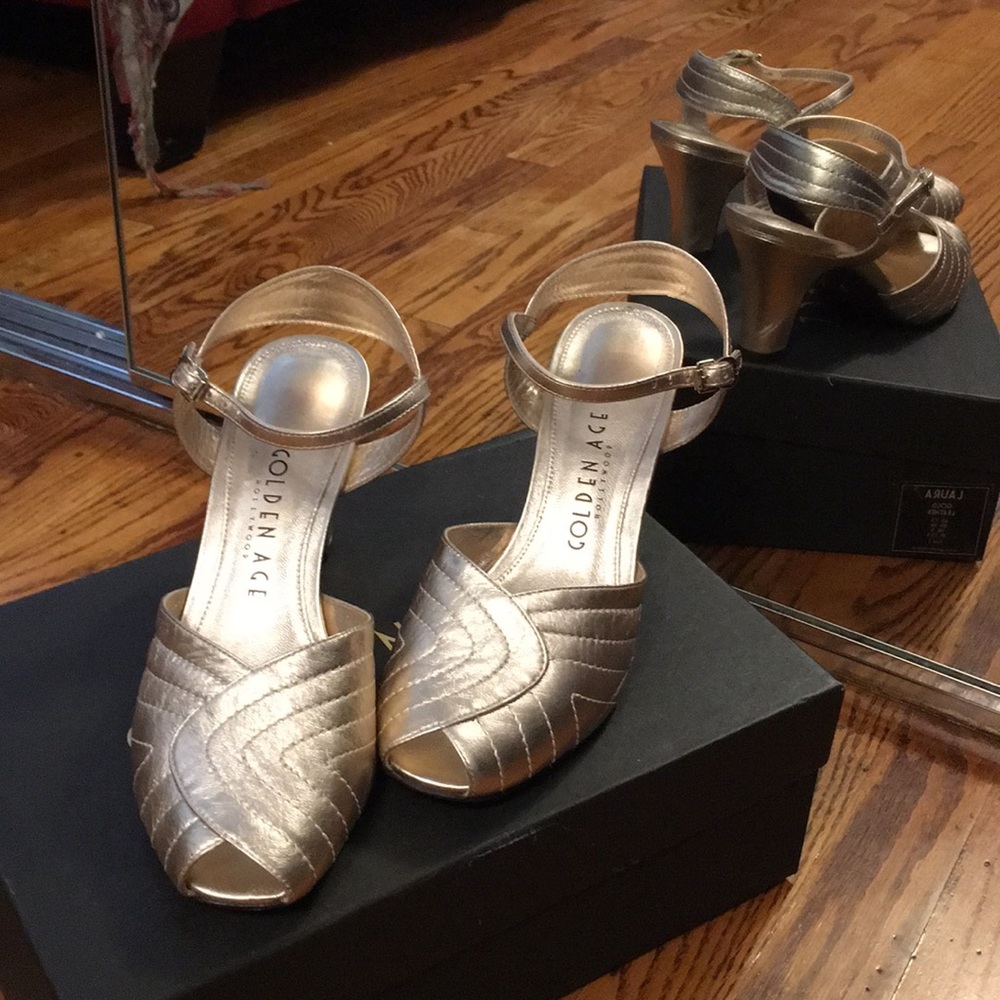 Golden age, vintage knock off gold high heels